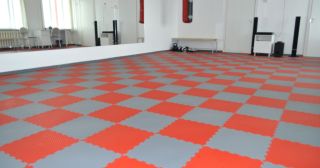 Резиновое покрытие для спортзала Ивантеевка, цена от 897 руб.